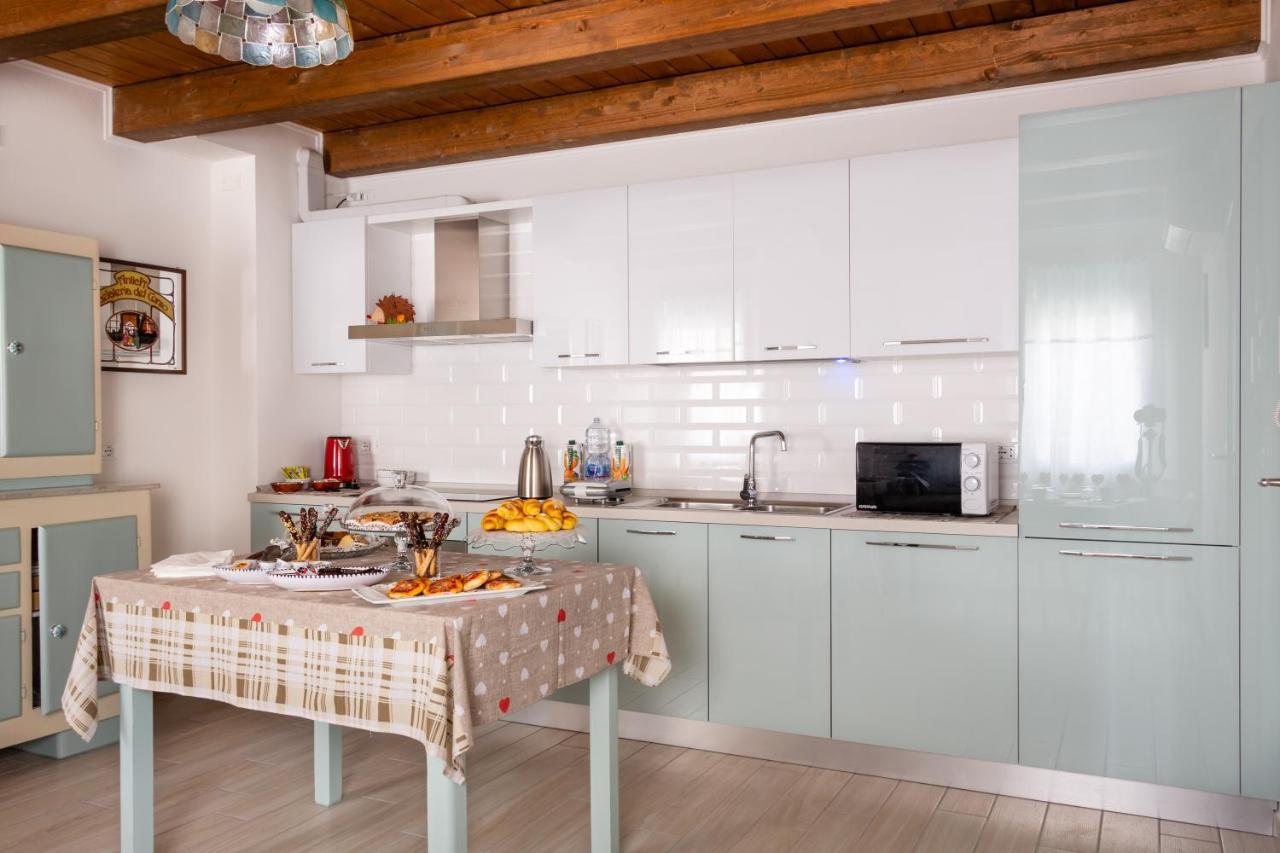 La Casa Di Santino Bed & Breakfast Комакио Екстериор снимка