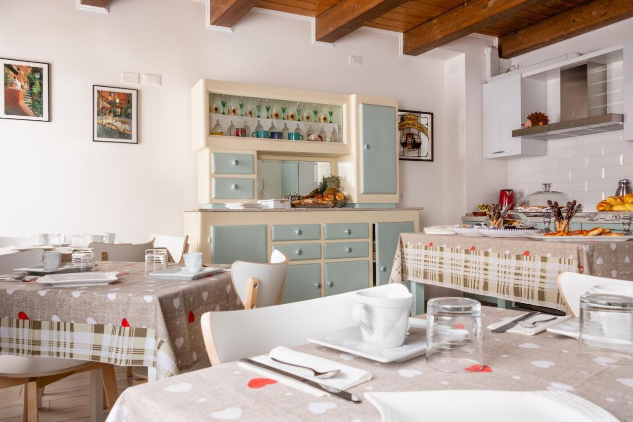 La Casa Di Santino Bed & Breakfast Комакио Екстериор снимка