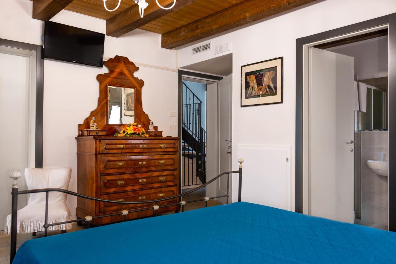 La Casa Di Santino Bed & Breakfast Комакио Екстериор снимка